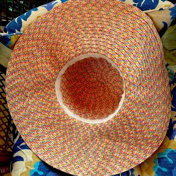 A Beautiful Sun Hat Sparkly Pink Light Blue Yellow and White Tweed;Its So Pretty - Picture 3 of 12